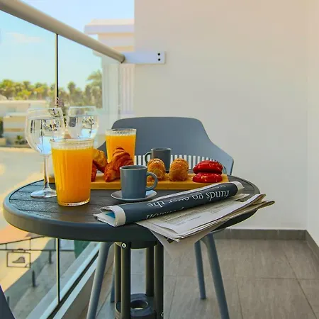 アパート Phaedrus Living: Seaside Luxury Flat Athina 115 *