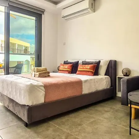 Phaedrus Living: Seaside Luxury Flat Athina 115 * Пафос