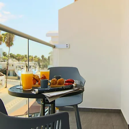 Phaedrus Living: Seaside Luxury Flat Athina 115 *