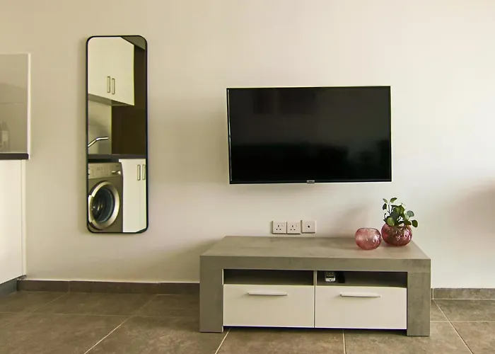 Daire Phaedrus Living: Seaside Luxury Flat Athina 115 *